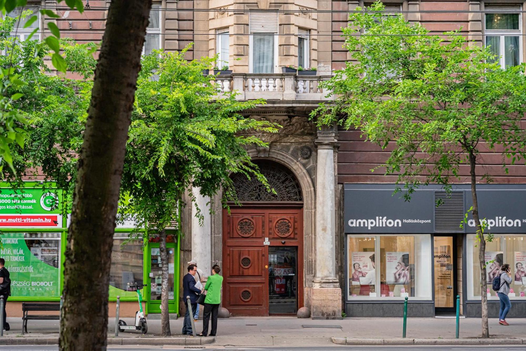 Luxurious Prestige Apartment On The St Stephen Road Budapest Exteriör bild